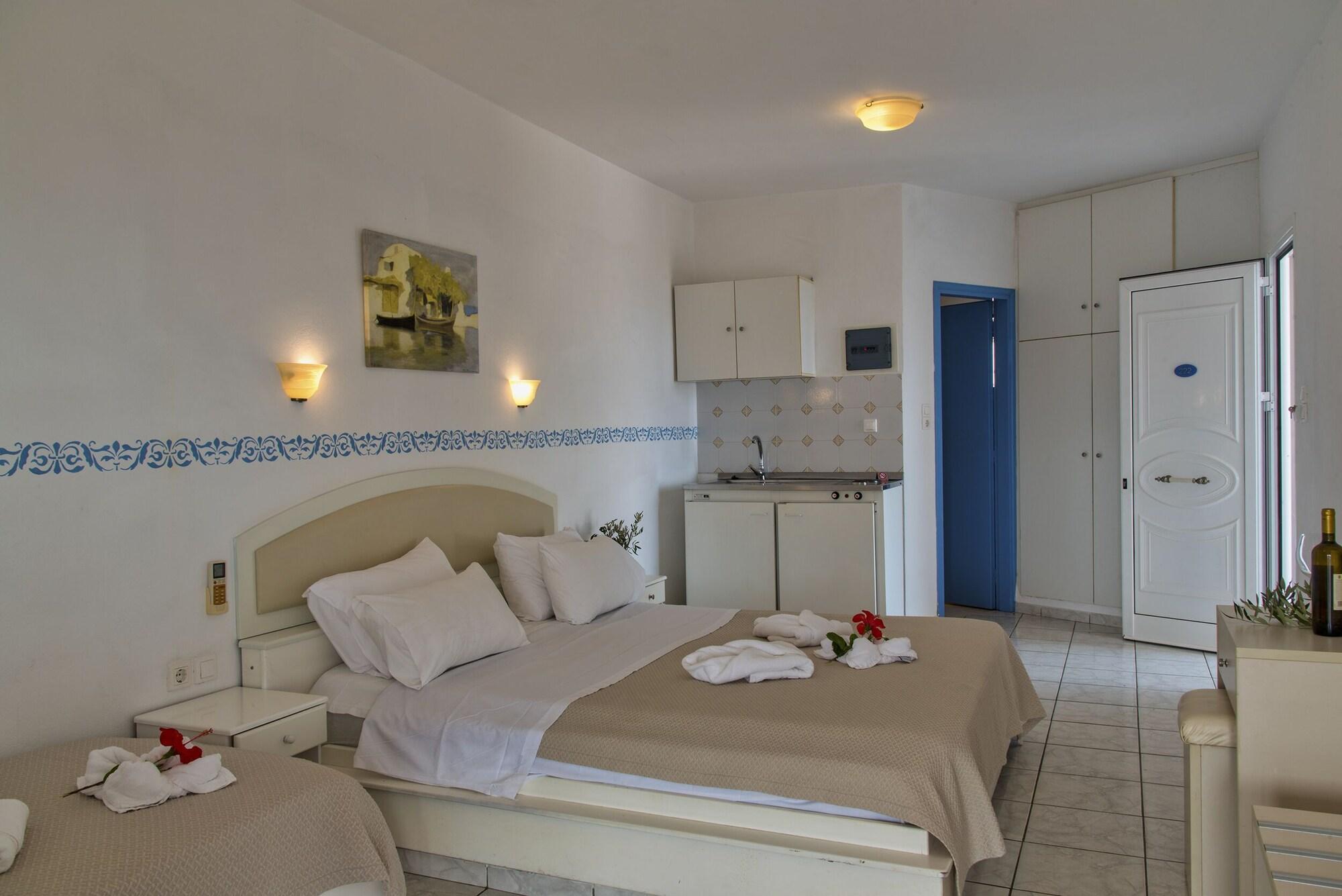 Castri Village Hotel Палекастрон Екстериор снимка