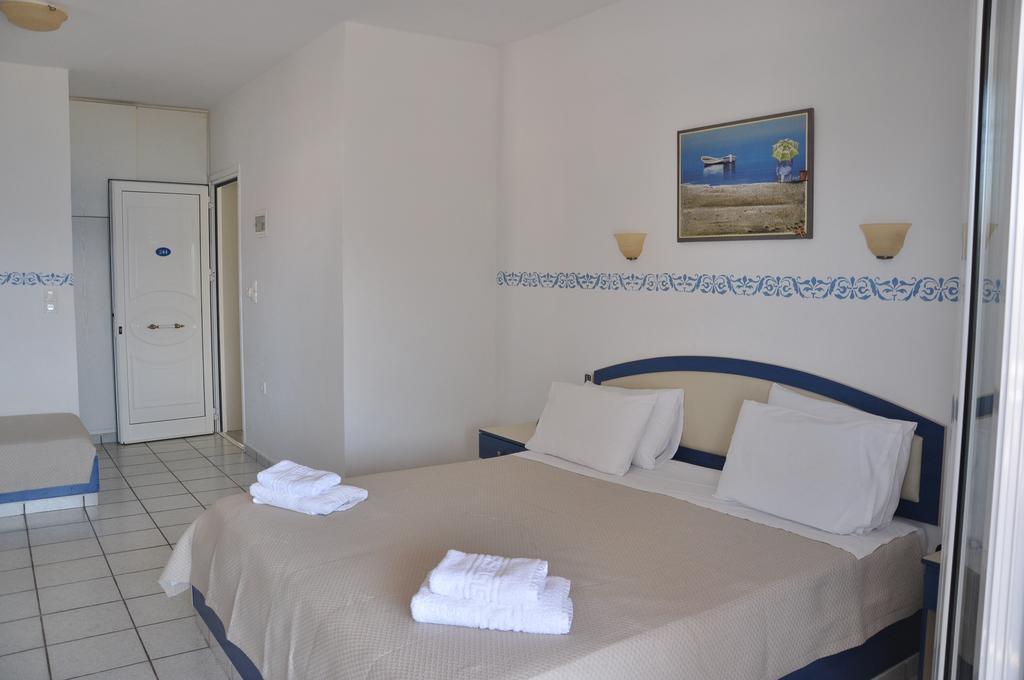 Castri Village Hotel Палекастрон Екстериор снимка