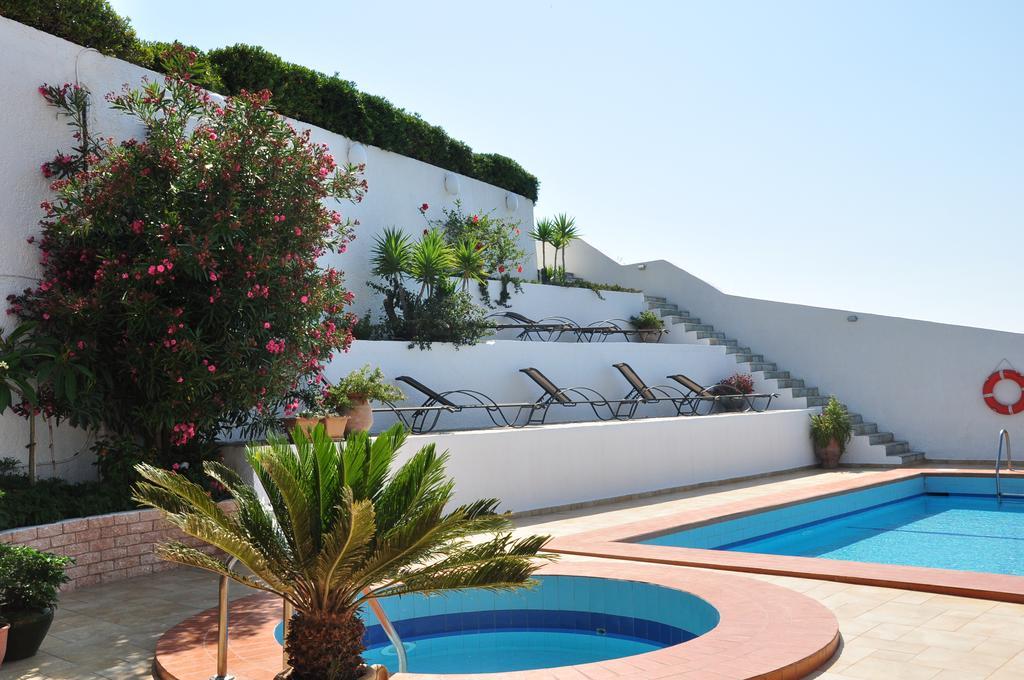 Castri Village Hotel Палекастрон Екстериор снимка