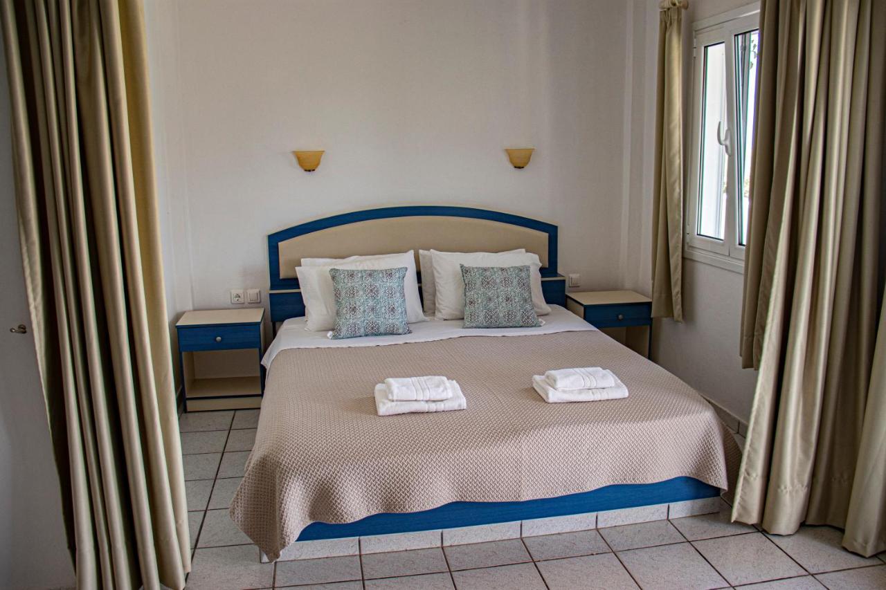 Castri Village Hotel Палекастрон Екстериор снимка