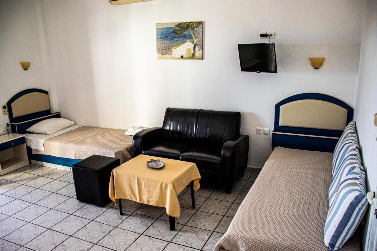 Castri Village Hotel Палекастрон Екстериор снимка