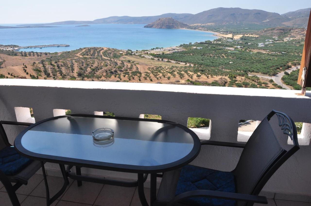 Castri Village Hotel Палекастрон Екстериор снимка