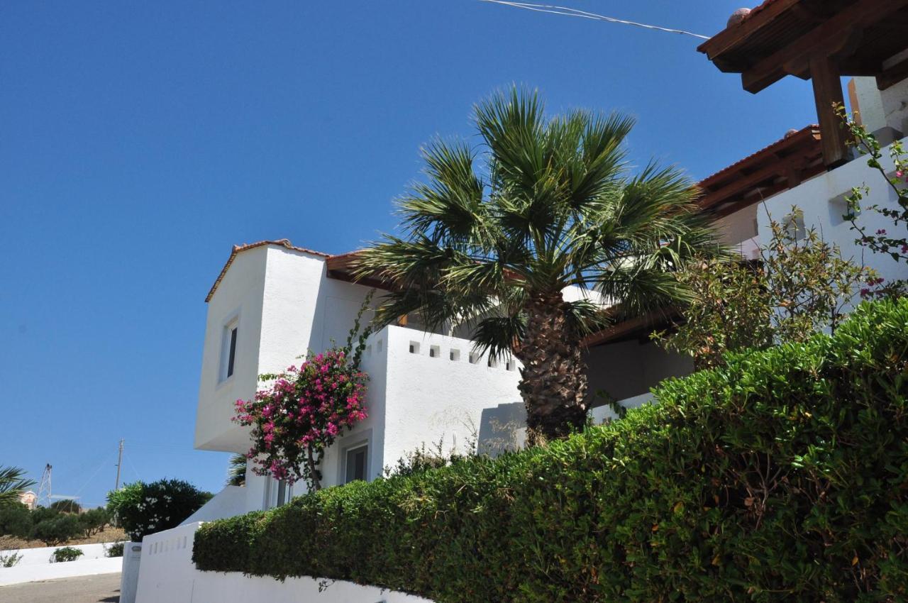 Castri Village Hotel Палекастрон Екстериор снимка