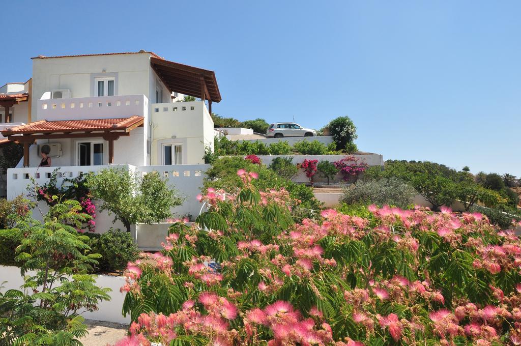 Castri Village Hotel Палекастрон Екстериор снимка