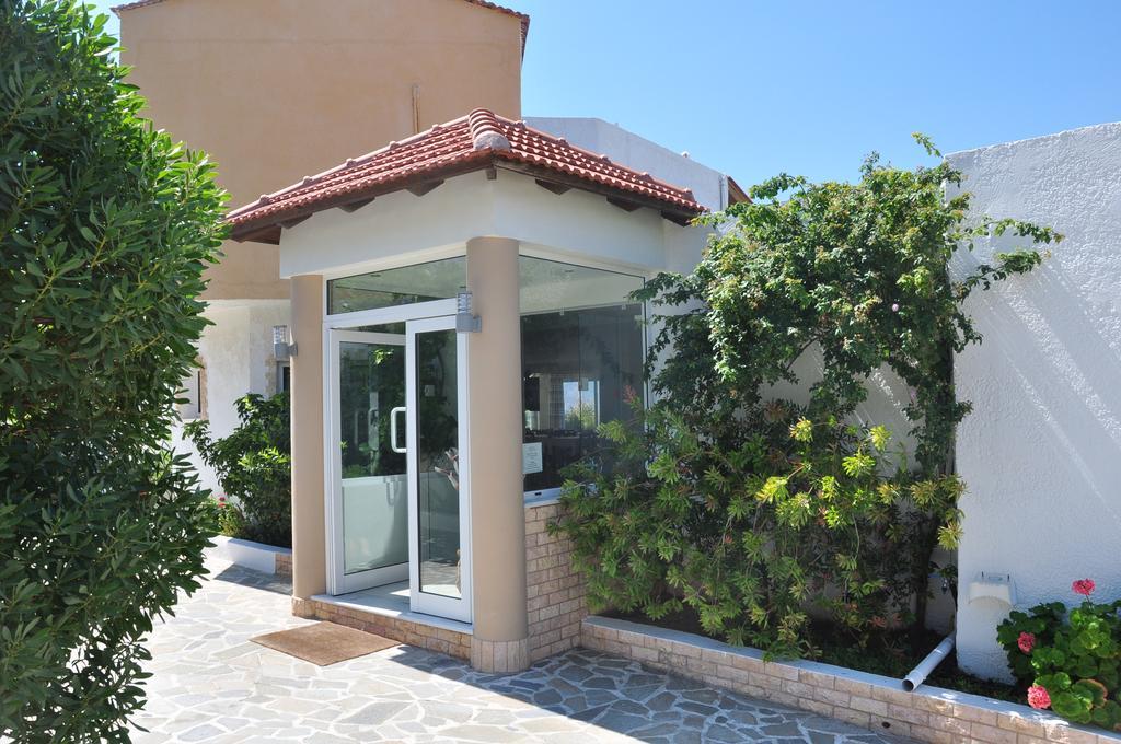 Castri Village Hotel Палекастрон Екстериор снимка