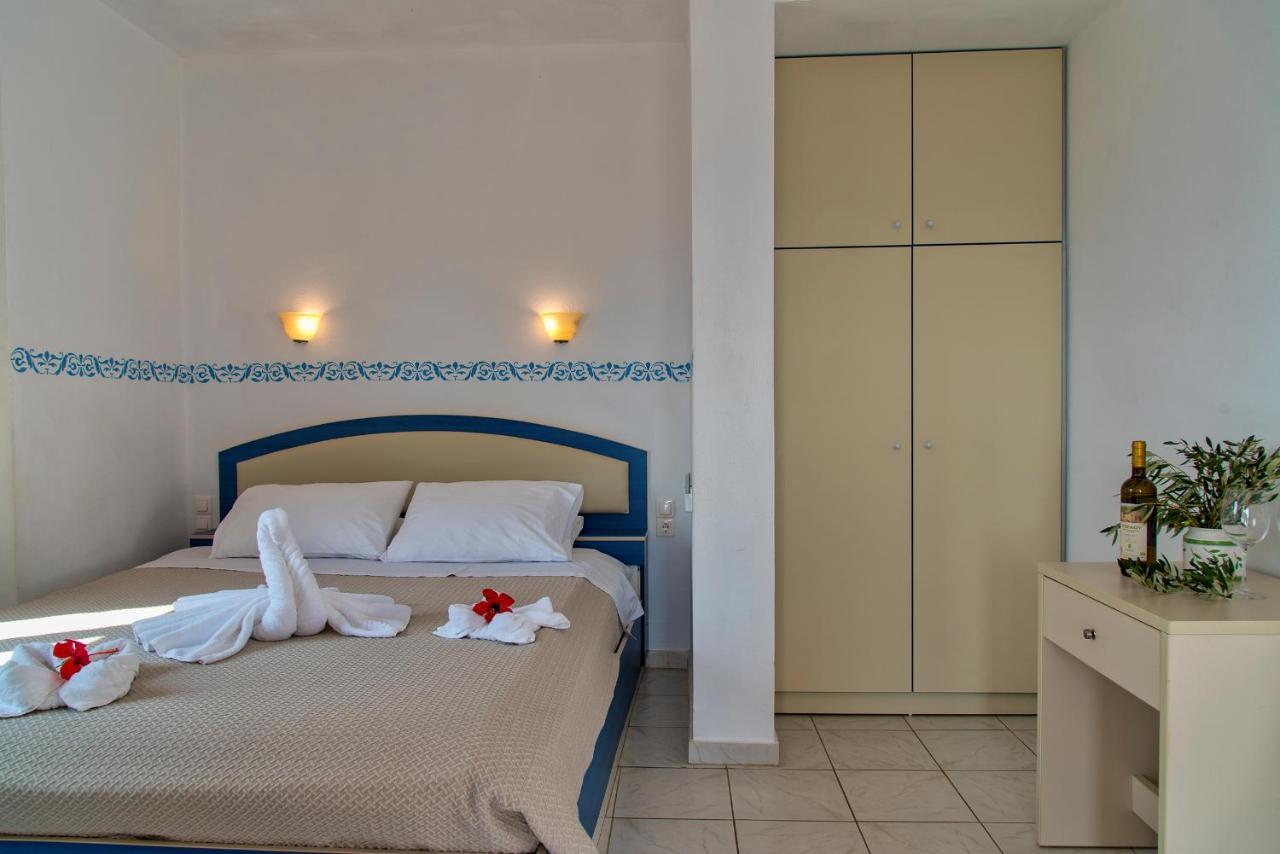 Castri Village Hotel Палекастрон Екстериор снимка