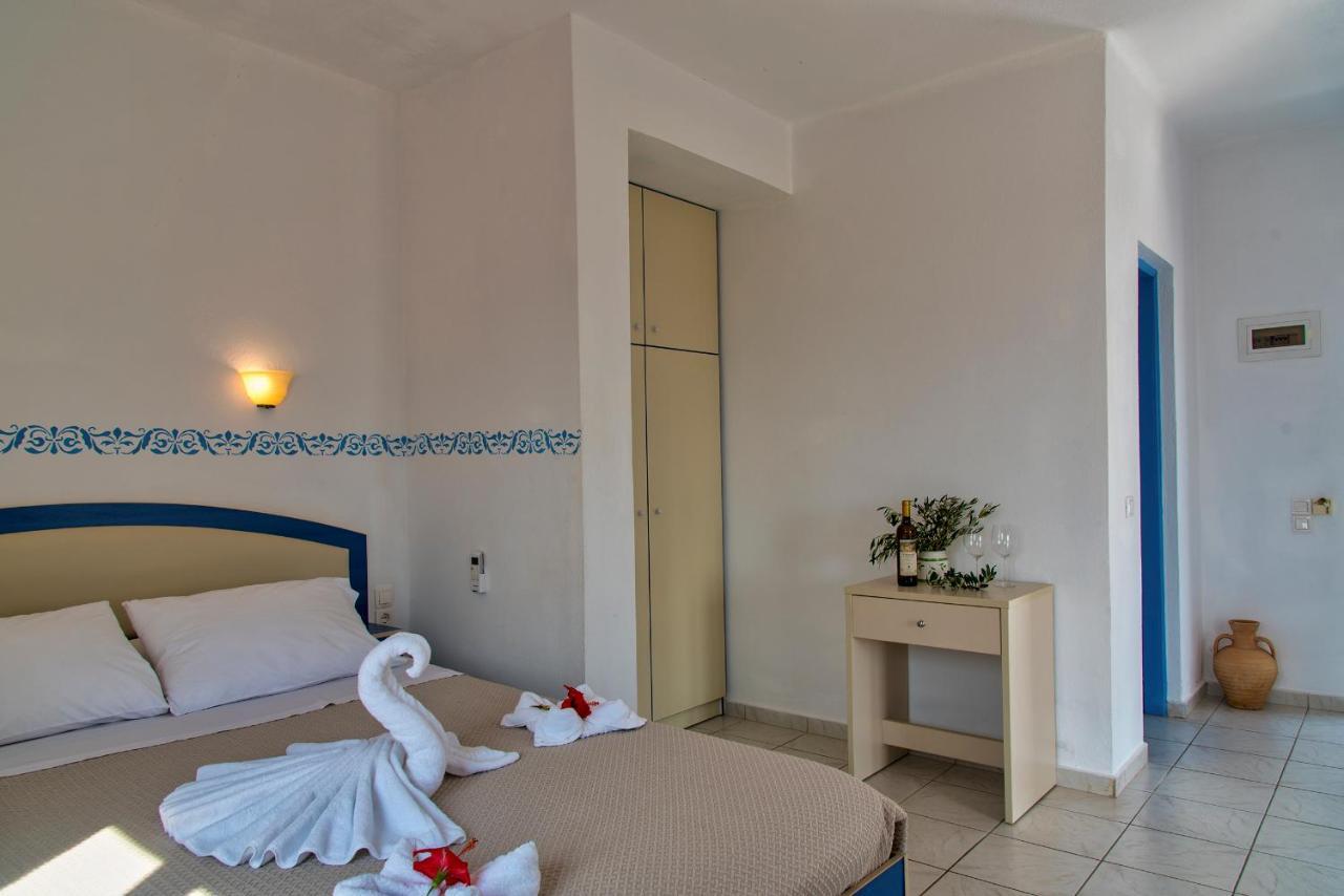 Castri Village Hotel Палекастрон Екстериор снимка