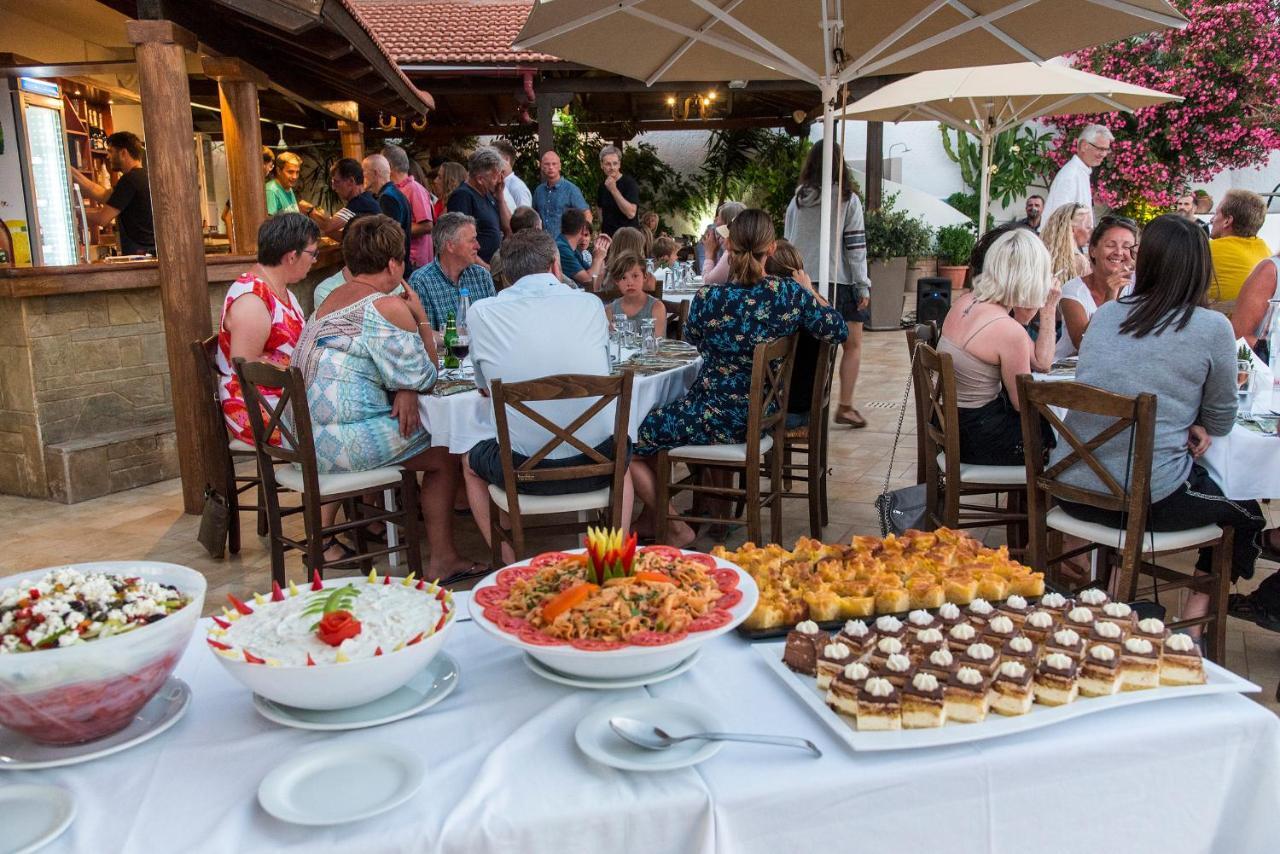 Castri Village Hotel Палекастрон Екстериор снимка